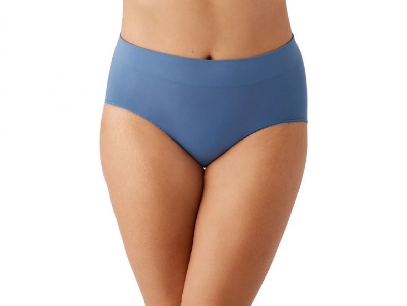 Blue Wacoal Feeling Flexible Brief | SLIMUCZ-61