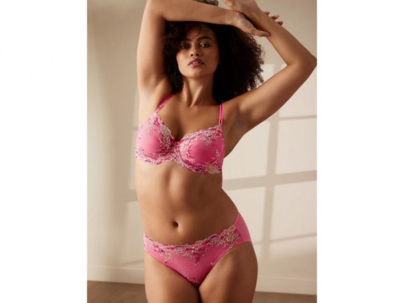 Pink Wacoal Embrace® Underwire Lace | PJNHFTE-50